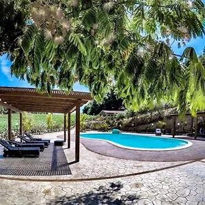 Vakantieboerderij Tenute Pispisa Segesta, Calatafimi